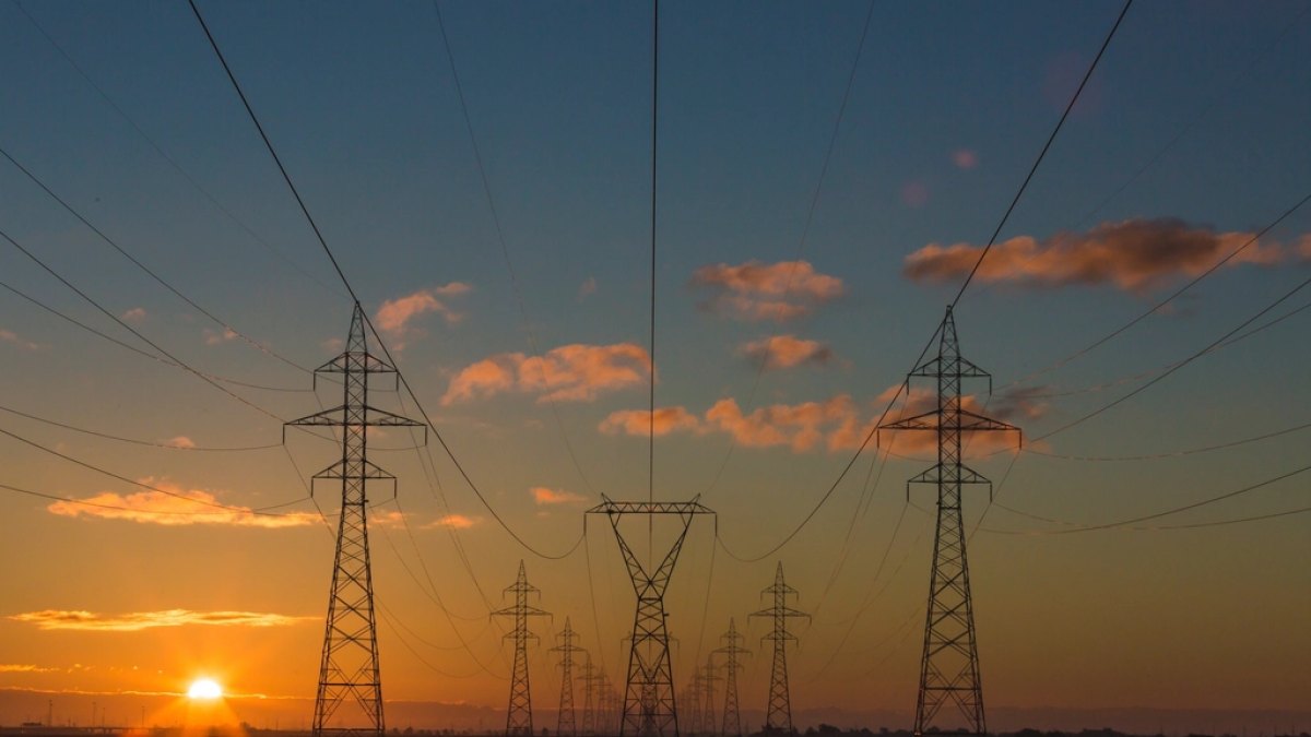 Domestic capacity keeps regulated workloads inside Saudi jurisdiction.